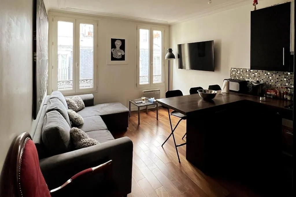 Appartement Flat In The 12Th Arrondissement à Paris