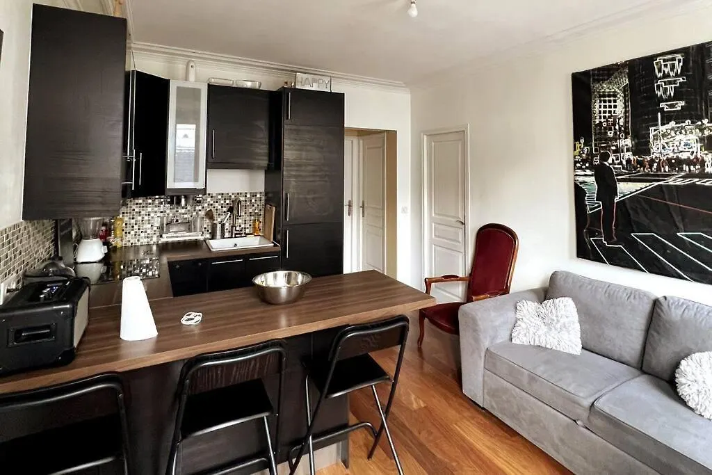 Appartement Flat In The 12Th Arrondissement à Paris
