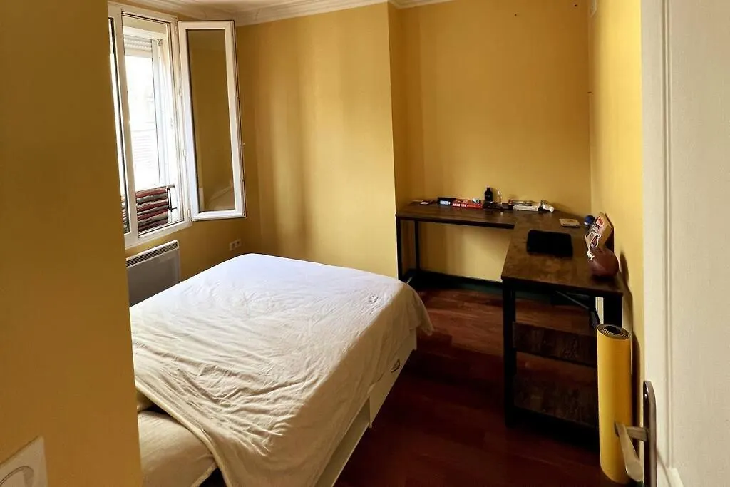 Appartement Flat In The 12Th Arrondissement à Paris